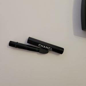 C H A N E L  Travel Size Eyeshadow Brush
